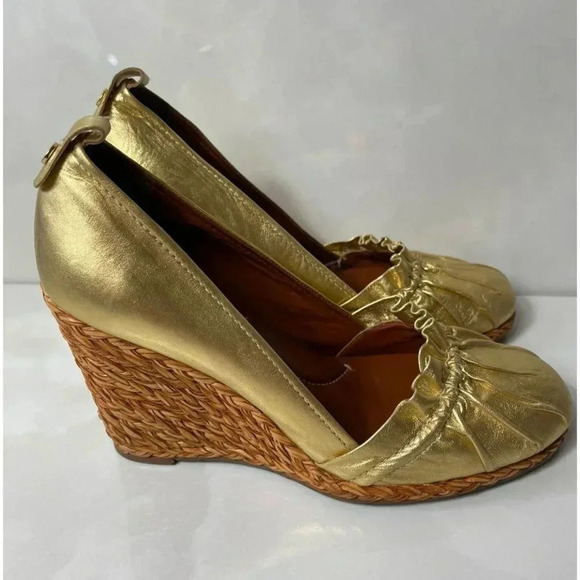 Bcbg Maxazria Gold Leather Platform High Wedge Sandals Womens Sz 38 - Picture 1 of 9